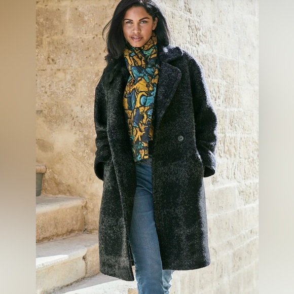 Lantana Puffer Scarf - Picture 1 of 6